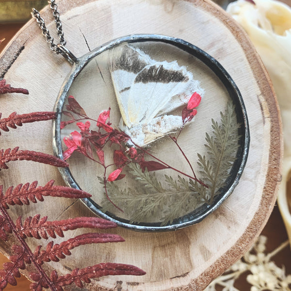 Butterfly Garden Orb - White and Red