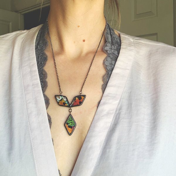 Rainbow Sunset Moth Lotus Diamond